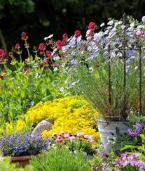 Blumenbeete Gestalten Ideen Inspiration Blumenbeet Gestalten Blumenbeete Garten