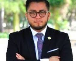 Cesar Espinoza's Instagram, Twitter & Facebook