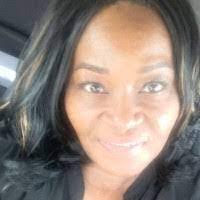 Paula Redding's Instagram, Twitter & Facebook