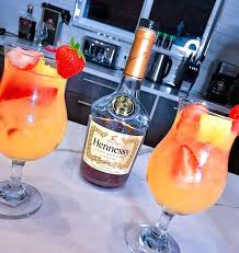 Henny Tequila Pineapple Lemonade You Re Welcome Henny Tequila Pineapple Lemonade You Re We Pineapple Lemonade Hennessy Drinks Drinks Alcohol Recipes