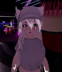 Save an avatar for every situation with this massive amount of favorite slots, split out into 4 rows. Bobe Vrchat Legends Wiki Fandom