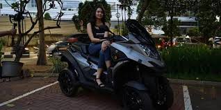 Bisa untuk bak sampah, street coffee shop,.rombong kaki lima. Harga Motor Roda 4 Qooder Seharga Innova Cari Celah Di Indonesia
