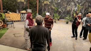 Kes berkenaan selesai setelah lan pet pet meminta maaf kepada sucirty guard berkenaan iaitu pak ya yang sudahpun berumur 70 tahun. Download Senario Gitu Gitu Bersama Mazlan Part 1 Mp4 Mp3 3gp Naijagreenmovies Fzmovies Netnaija