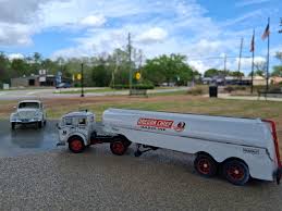 Image result for Apple Green 1956 Fruehauf