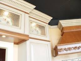 Crown With Dentil Insert Dentil Crown Inserts Can Be Placed Into A Variety Of Crown Molding Shapes Crown Molding Kitchen Bay House Moldings And Trim