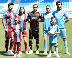 Trabzonspor ve sivasspor'un konferans ligi rakipleri. New Trabzonspor Jerseys 2018 2019 Macron Trabzonspor Home Away Shirts Football Kit News