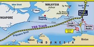 Air pasang naik meninggi ke jalan dalam gang. Peneliti Lesperssi Indonesia Harus Segera Ukur Batas Laut Teritorial Dari Karang Singa Sebelum Diklaim Negara Tetangga