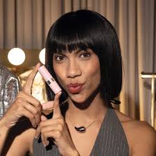 Heart Evangelista empowers women to be comfydent as the new face of Av