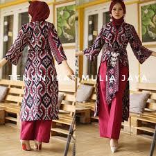 Aksen tali yang mengitari lubang kaki menjadi ciri khas yang membuat sepatu ini recommended buat dikoleksi. Jual Blouse Pita Tenun Blanket Jepara Baju Batik Tenun Dress Tenun Kab Jepara Tenun Ikat Mulia Jaya Tokopedia