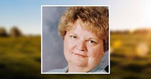 Melissa Meath's Instagram, Twitter & Facebook