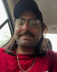 I asked the group chat to send a pic that describes how they feel about the  new huzz diss track that drops tonight/tomorrow, let's just say they're  kinda hyped. 👄 “I Know