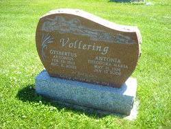 Five women, the eventual podium finishers plus vollering's teammate and foil anna van der breggen and polish rider kasia niewiadoma, broke. Gijsbertus Antonius Ben Vollering 1913 2002 Find A Grave Memorial
