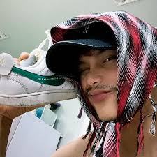 នៅម្នាក់ឯង ប្រយ័ត្នគំនិត, នៅជាមួយមិត្ត​ ឱ្យប្រយ័ត្នសម្តី!