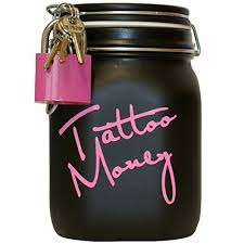 Die Weltweit Einmalige Tattoo Spardose In Schwarz Mit Pinkem Schloss Amazon De Drogerie Korperpflege Sparbuchse Spardose Spardose Basteln