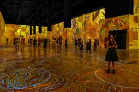 Van gogh museum sunflowers room. Immersive Van Gogh Brings Projected Art Experience To San Francisco In 2021 Datebook