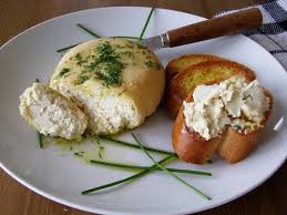 14 Fromages Vegan Qui Vous Feront Oublier Le Vrai Fromage Vegan Fromage Vegetal Recette Fromage