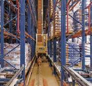 Automated stacker cranes and their uses - Interlake Mecalux