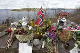 Oslo, 13 febbraio 1979) è un terrorista norvegese, conosciuto in quanto autore degli attentati del 22 luglio 2011 in norvegia, che hanno provocato la morte di settantasette persone. Utoya Massacre Timeline London Evening Standard Evening Standard