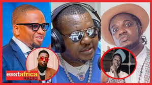 DIAMOND NA MBOSSO WAKITAMBA NA VITU VYA THAMANI/ MBOSSO NA MAMA DANGOTE  WAPEWA ZAWADI ZENYE THAMANI