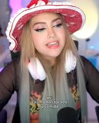 Nuevos capítulos de fanfic: ¡ven a leer y dar amor!