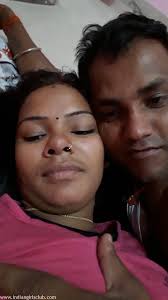 Indian Couple Porn Sexy Wife Boobs Sucked - Indian Girls Club
