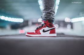 Air Jordan 1 Chicago White Black Varsity Red Air Jordans Womens Basketball Shoes Nike Shoes Women
