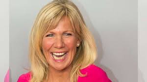 Ein besonders hartes urteil kam von. Ulrike Von Der Groeben Rtl Aktuell Die Beliebte Sportmoderatorin Ist Ein Echtes Rtl Urgestein People
