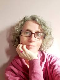 Hi Fromies! Lowered price! Renting out my lovely home from the 1st of  February minimum rent 6 months. fully equipped and furnished in the heart  of Frome 1 kingsize bed (Mezzanine) shared