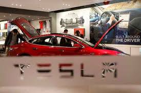 Rumors beredar tesla juga akan mendirikan pabrik di indonesia, namun belum spesifik apakah sebagai fasilitas produksi mobil atau tidak. Produsen Mobil Listrik Tesla Rampungkan Pabrik Utamanya Di Shanghai Otomotif Bisnis Com