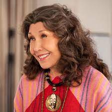 Grace and frankie nurse their emotional wounds: Ih7brp1kcet3fm