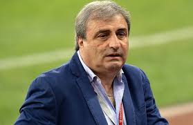 Mihai radoi, deși pasionat de fotbal, a ales un alt drum în viață. Mirel RÄdoi Trece Prin Momente Dificile Ce Sfat I A Dat StoichiÈÄ