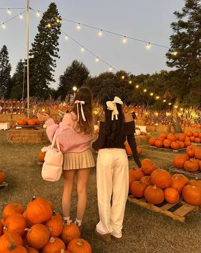 My favorite month is here! 🎃🍂🍁 prepare for all the pumpkin ...