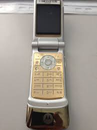 Buy original motorola krzr k1 gsm 2mp bluetooth camera cell flip unlocked mobile phone online at lazada philippines. Motorola Motokrzr K1 Gold Unlocked Cellular Phone Super Rare Collectible Motorola Flip Cellular Phone Phones For Sale Old Cell Phones