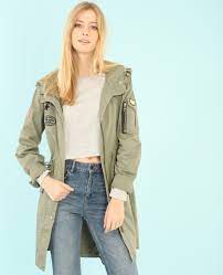 Parka oversize trench & coat matières et entretien :tissu en coton mélangé51% coton 49% polyamideentièrement doublédoublure :100% polyesternettoyage à sec détails produits :coupe oversizecapuche fixese ferme à l'aide d'un zip cachélarges poches sur le côté mensurationsnos mannequins mesurent 1m78 et portent une taille 38hauteur milieu dos pour la taille 38 : Army Parka Aus Baumwolle Khaki 280062c47a05 Pimkie