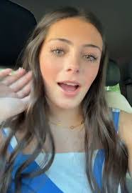 Margo Oliver's Instagram, Twitter & Facebook