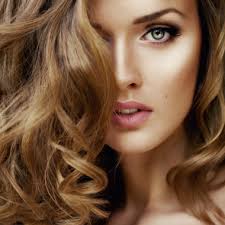 Sin duda alguna el cabello negro es uno de los colores más comunes pero más difícil de portar. El Mejor Color De Tinte De Cabello Para Tu Piel Revista Estilo Honduras