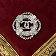 chanel brooch silver