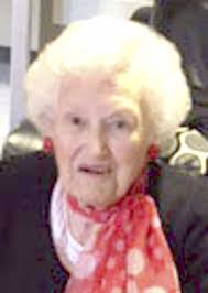 Karrie Helton's Instagram, Twitter & Facebook