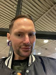 My name is art 34 years old THAILAND 🇹🇭 i am gay😍