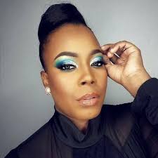 AURORA RUSH Professional Make-Up Artistry