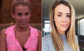 It is broadcast on v, following a decade during which it was broadcast on tva.the host of the show is comedian jay du temple. Voici A Quoi Ressemblent Les Anciennes Candidates D Occupation Double Aujourd Hui Jdq