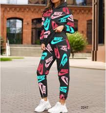 model 2247 149 90 nike baskili esofman takimi s m l bedenler 2 iplik kumas 2 renk siparis ve bilgi icin kapid moda kadin modasi kadin giyim