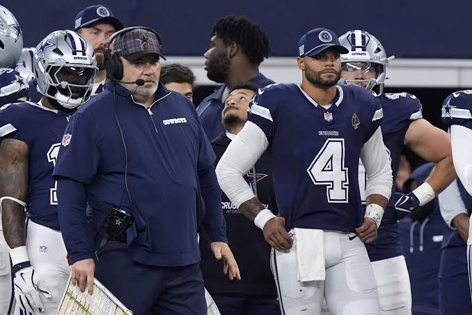 Shocker' has Cowboys at crossroads as Jerry Jones says he isn't considering  a coaching change | MyRGV.com
