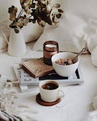 Belle Journee Et Belle Semaine A Tous Morning Inspi Morningmood Monday Cocooning White Instamood Breakfast In Bed Coffee Photography Coffee Cups
