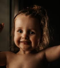 Little photo shoot before her bath time 😂