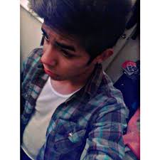 Oscar Drew (@OscarRouhs)