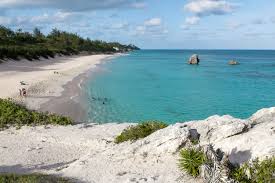 Bermuda is opening up just in time for summer! Horseshoe Beach Bermuda Franks Travelbox