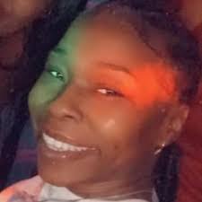 Sharonda Hampton's Instagram, Twitter & Facebook