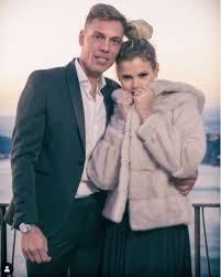 Anschließend studierte sie an der technischen universität münchen maschinenbau, das sie 2001 mit dem diplom beendete. Who Is Carlotta Dell Isola Private Life And Career All About The New Competitor Of Gfvip5 Ruetir