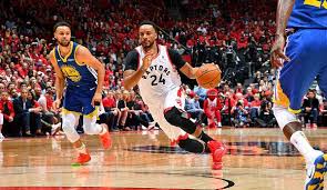 Without powell, without this comeback, it's entirely possible 2016 marks the end of one raptors era the ball, rattling insecurely, back and forth in norman powell's right hand, with a franchise's future in. Nba Finals Toronto Raptors News Und Geruchte Kawhi Leonard Verklagt Nike Wegen Logo